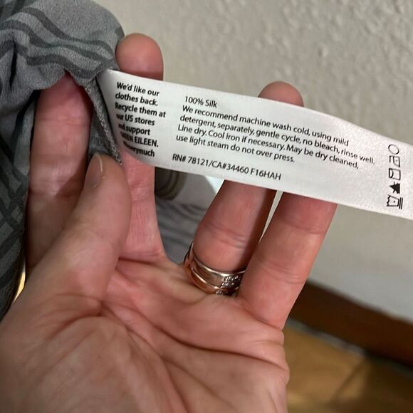 Eileen Fisher Gray Checkered Sleeveless Women's Long Back Shift Dress Size Large - Picture 9 of 9